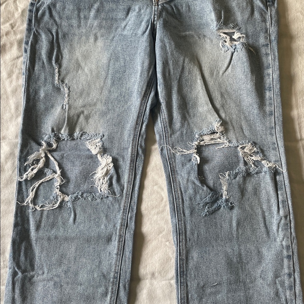 SONG Ripped Jeans - Picture 3 of 5